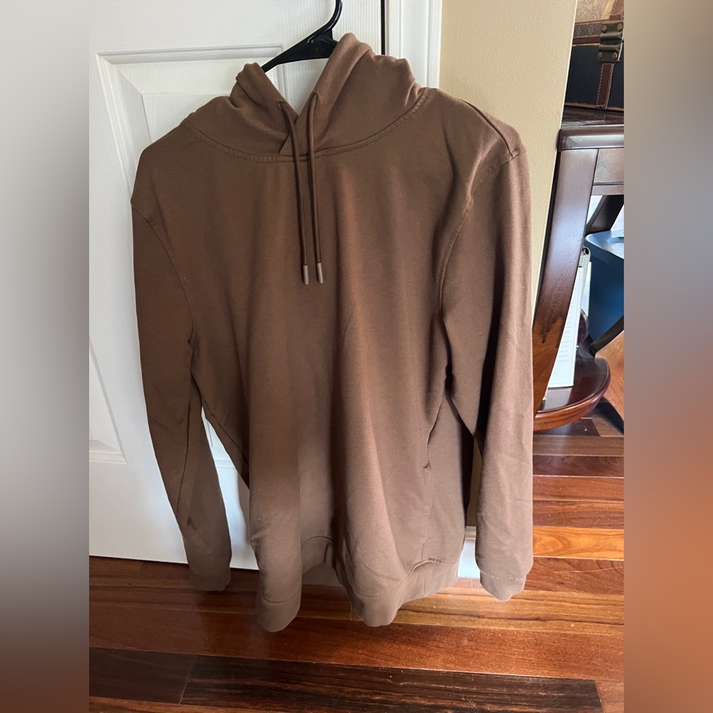 Cuts Clothing Men’s Hyper-loop hoodie Sz LG in Brown color.